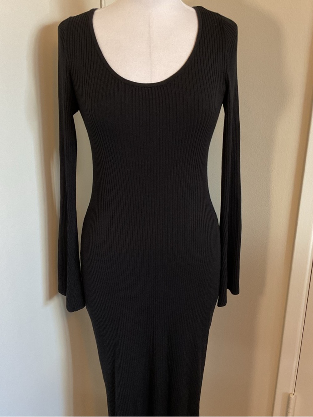 NWT Freshman 1996 Black Ribbed Knit Midi Dress Long Sleeve Scoop Neck Size Small